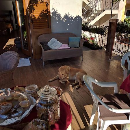 B&B Le Tre Chiavi Isera ภายนอก รูปภาพ