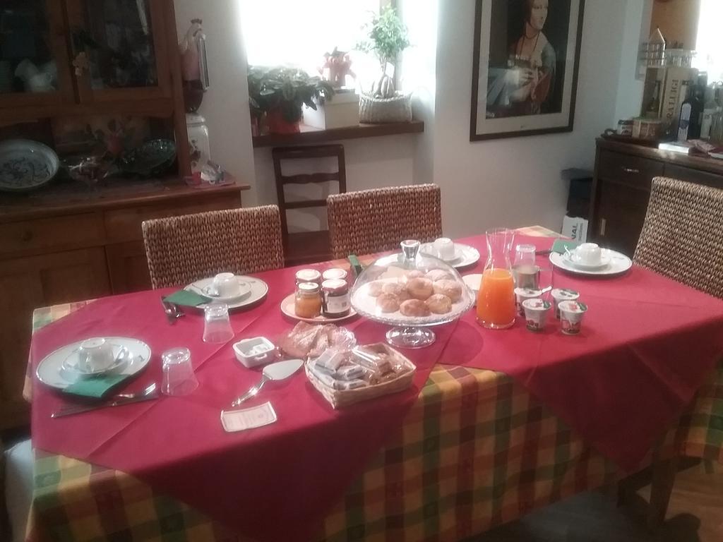 B&B Le Tre Chiavi Isera ภายนอก รูปภาพ