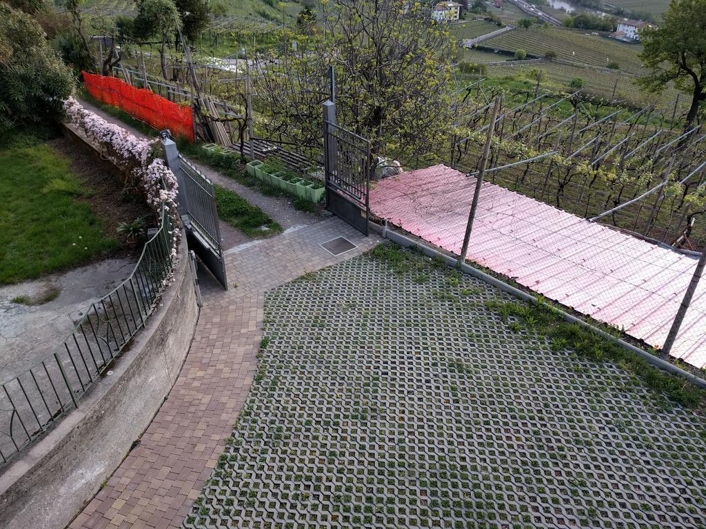 B&B Le Tre Chiavi Isera ภายนอก รูปภาพ